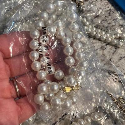 Large Mixed Costume Jewelry Lot - Vintage & Contemporary