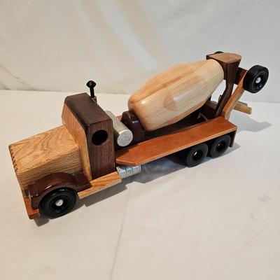 Big Rig Wooden Toy Trucks (G-JS)