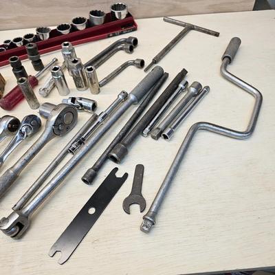 Assorted Ratchets & Sockets (G-JS)