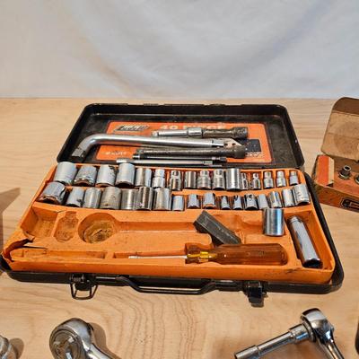 Assorted Ratchets & Sockets (G-JS)