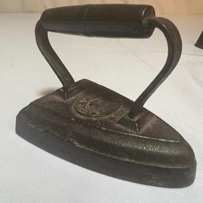 Cast Iron Trivets & Antique Irons (LR-RG)