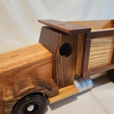 Wooden Dump Trucks, Flat Beds & More (G-JS)