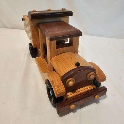 Wooden Dump Trucks, Flat Beds & More (G-JS)