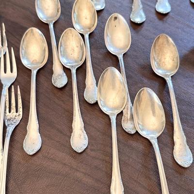 LUNT ~ Sterling Silver ~ Modern Victorian ~ 7 Piece Setting for 8 ~ *Read Details