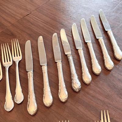 LUNT ~ Sterling Silver ~ Modern Victorian ~ 7 Piece Setting for 8 ~ *Read Details