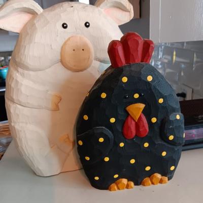 Wood pig and chicken