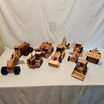 Assorted Wooden Earth Moving Toys (G-JS)