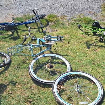 Lot of bicycles-schwinn and other
