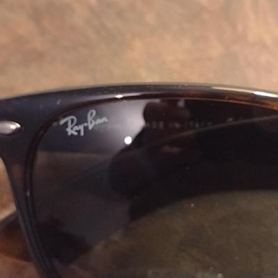Ray Ban Sunglasses 2132