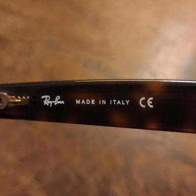 Ray Ban Sunglasses 2132