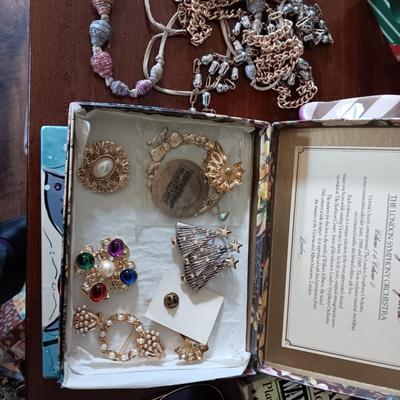 Jewlery