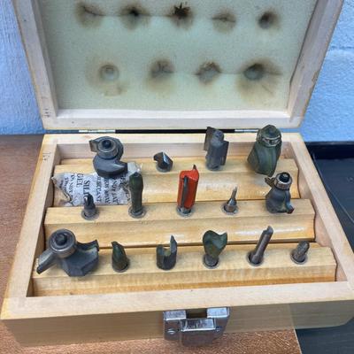 Large Selection of Router Bits (WS-MG)