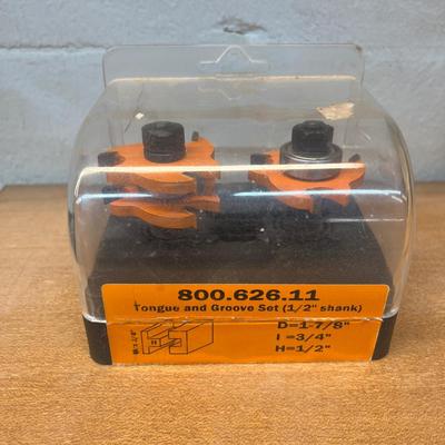 Large Selection of Router Bits (WS-MG)