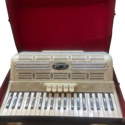 Scandalli Italian Accordion PLAYABLE!