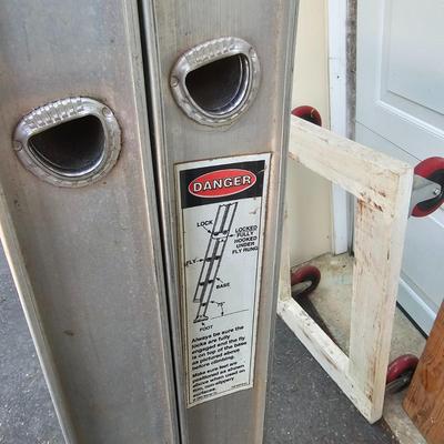 16' Extension Ladder and Wooden Step Ladder (G-JS)