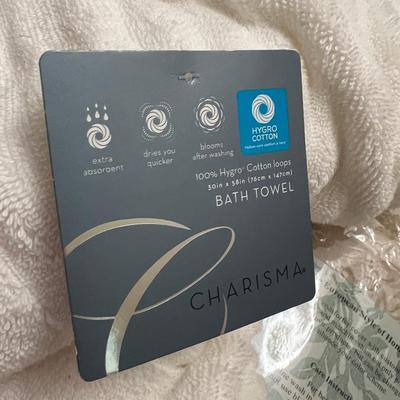 BIG Lot New in Package Bedding Dining Linens