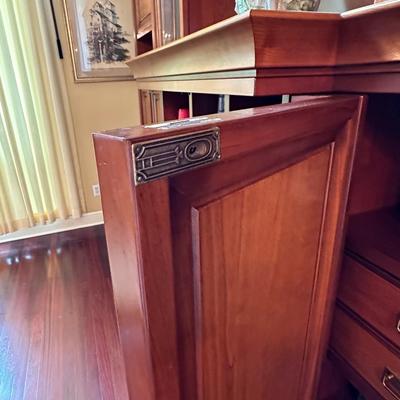 Absolutely Gorgeous Solid Wood Cherry & Spruce Schrunk ~ Germany