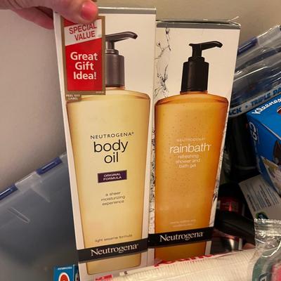BIG Lot New Toiletries - Cetaphil, Neutrogena, Gillette