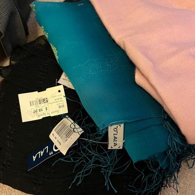 Mixed Lot Accessories - NWT Purse, NWT Leather Gloves, Cashmere