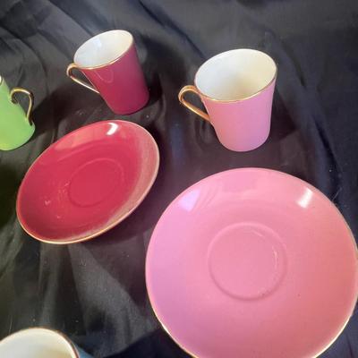 Cup & Saucer group