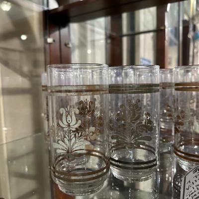 9 vintage Pfaltzgraff glasses