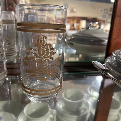 9 vintage Pfaltzgraff glasses