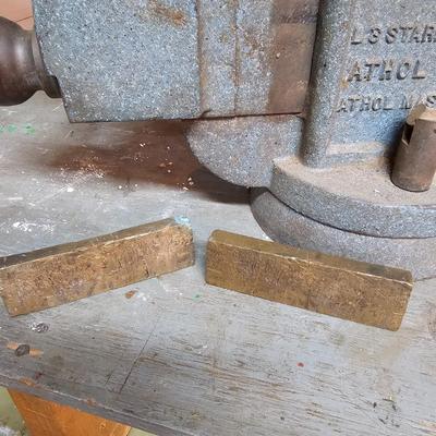 L S Starrett Athol Bench Vise (G-JS)