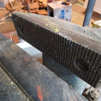 L S Starrett Athol Bench Vise (G-JS)