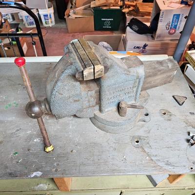 L S Starrett Athol Bench Vise (G-JS)