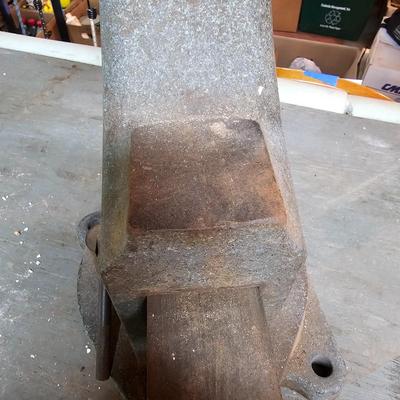 L S Starrett Athol Bench Vise (G-JS)