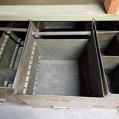 12-Drawer Storage/Work Bench (G-JS)