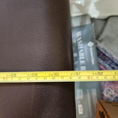 Bench seat with shoe storage below 31x13