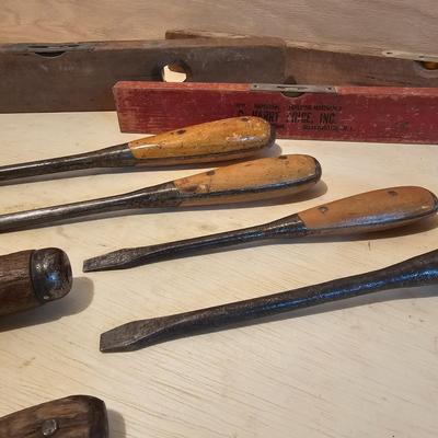 Old Screwdrivers & Levels (G-JS)