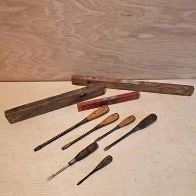 Old Screwdrivers & Levels (G-JS)