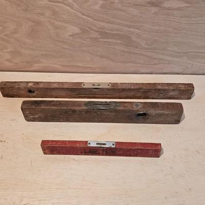 Old Screwdrivers & Levels (G-JS)