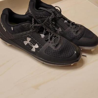 Under Armor Sneakers
