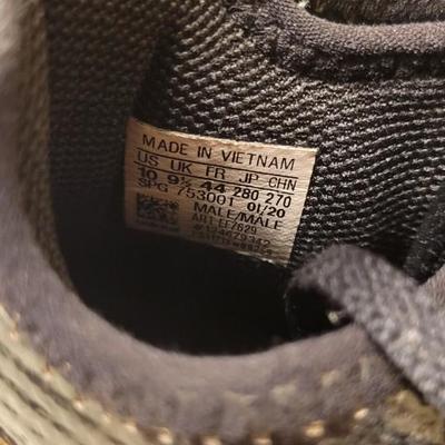 Adidas Sneakers