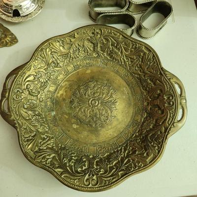 Collectable Lot 6 Cherub Napkin Rings Cherub Lighter Metal Plate Ornate Letter Holder