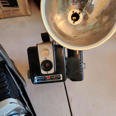 Vintage Camera Lot Polaroid 240 Model 80A Brownie Hawkeye