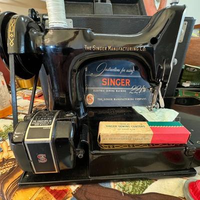 Singer Featherweight Model 221 W/ attachments