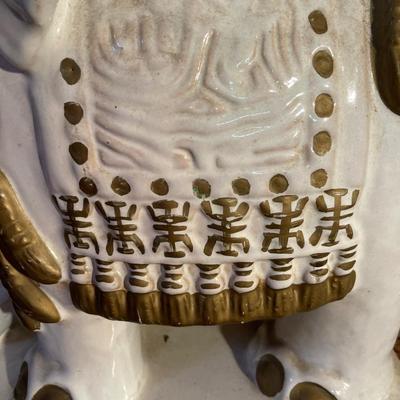 D4-Vintage ceramic elephant plant stand
