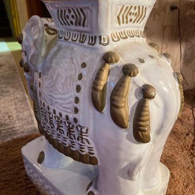 D4-Vintage ceramic elephant plant stand