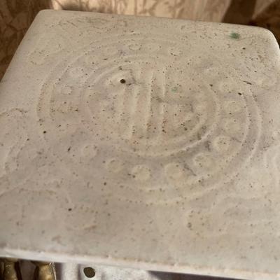 D5-vintage ceramic elephant plant stand
