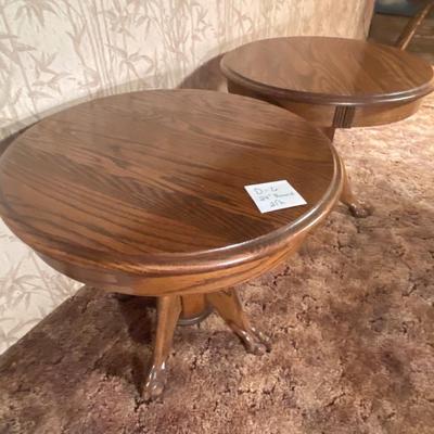 D6-Pair of End Tables