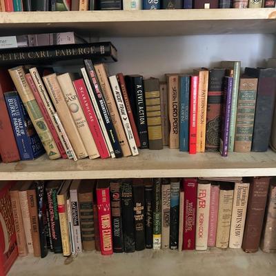 CONTENTS OF BOOKSHELF HUGE BOOK LOT