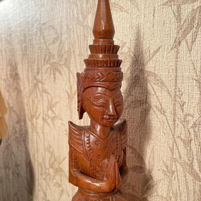 D11-Wood Carving
