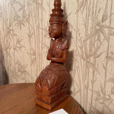 D11-Wood Carving