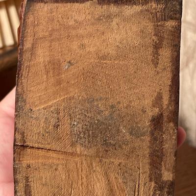 D11-Wood Carving