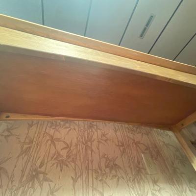 D16-Display sofa table