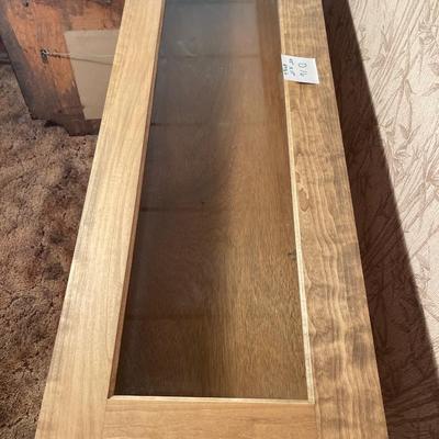 D16-Display sofa table